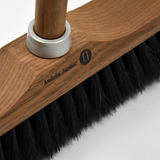Balai extérieur en crin et bois de frêne